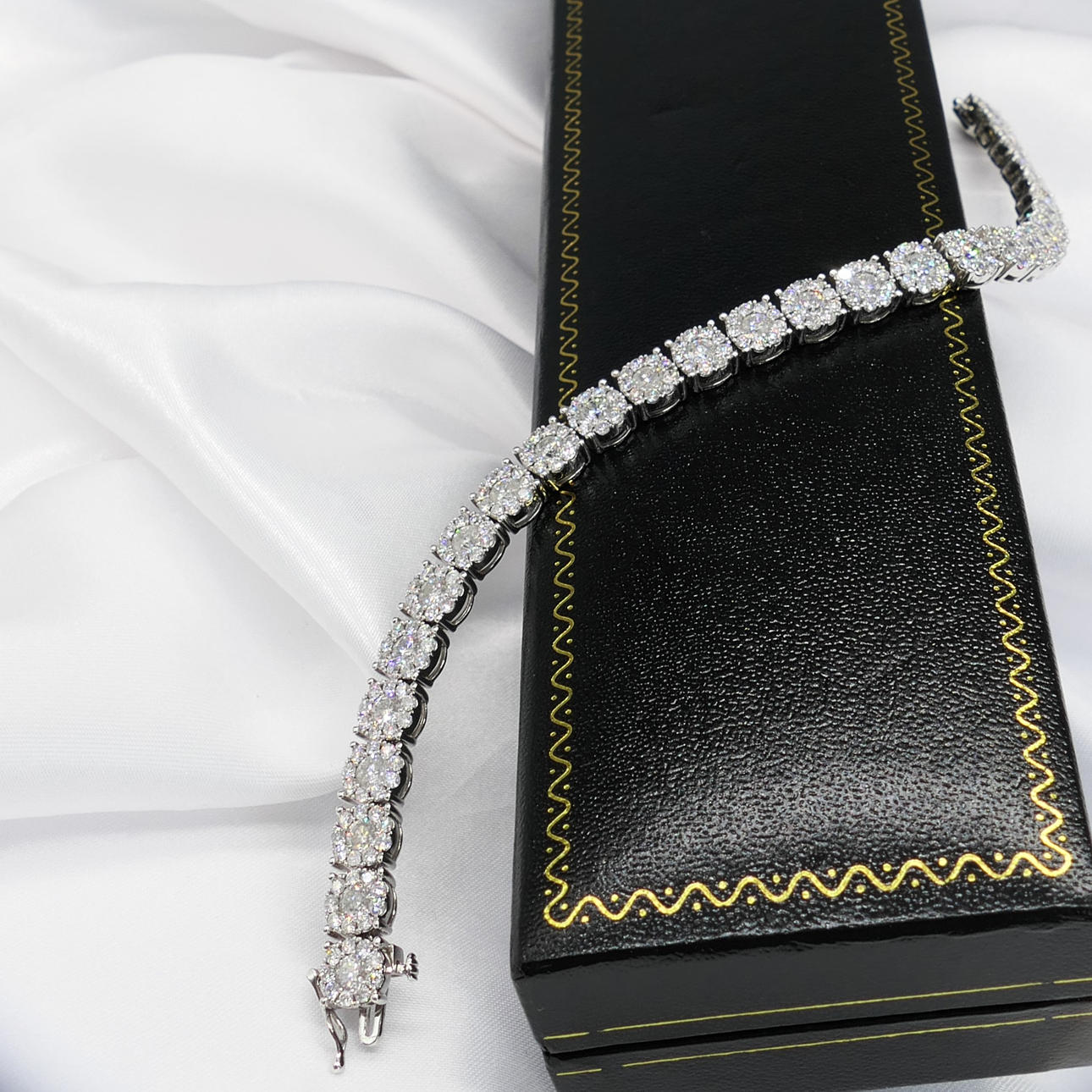 10.00 CARAT DIAMOND bracelet.