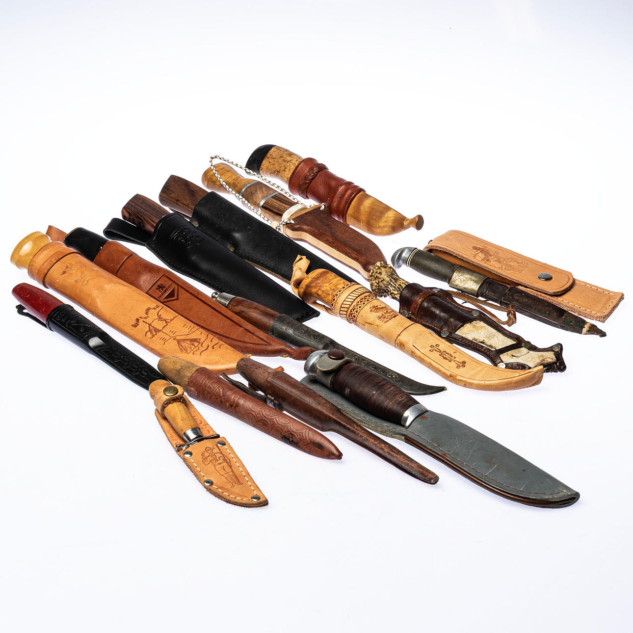 KNIVES, a batch of Brusletto.