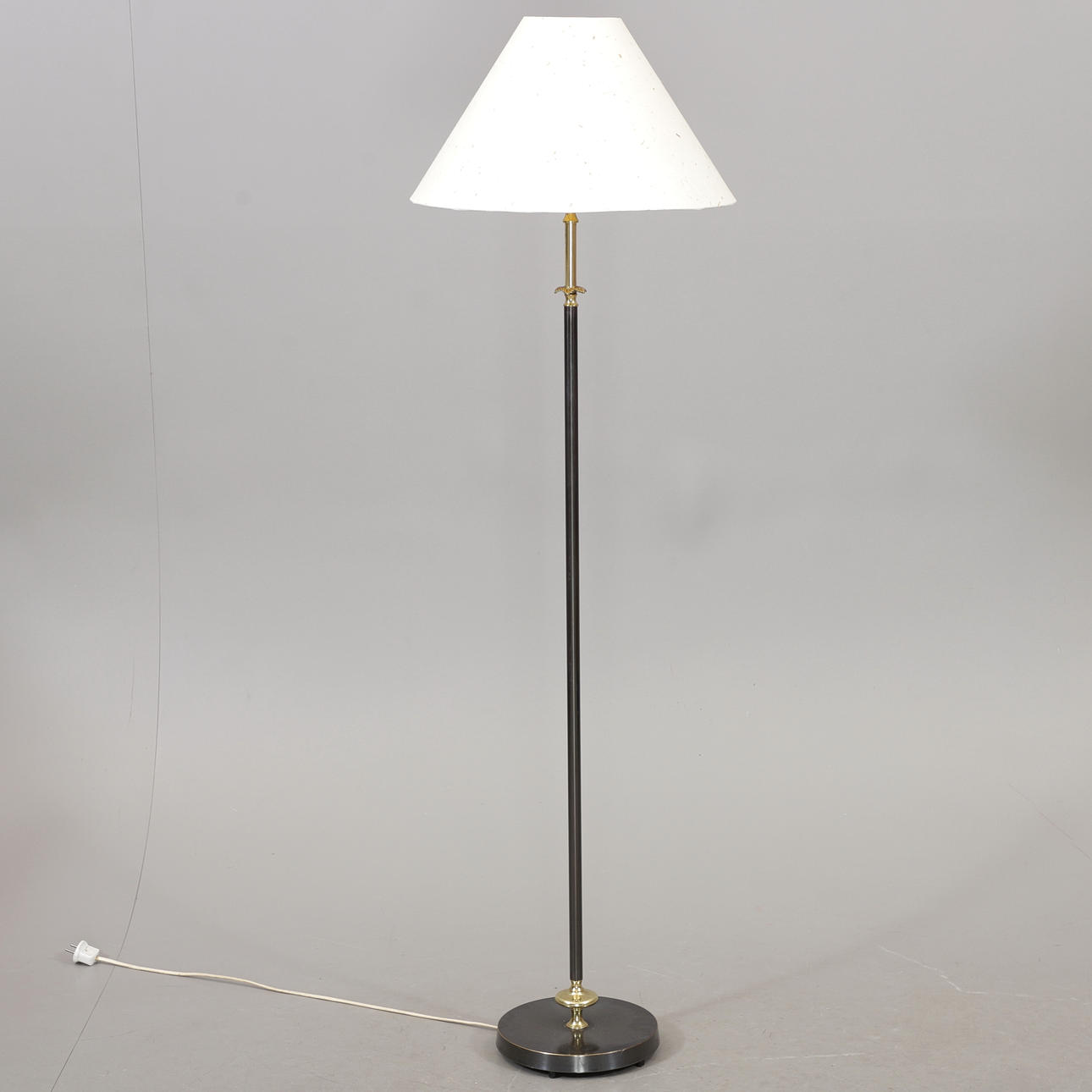 GOLVLAMPA, FLB, 1900-talets andra hälft.