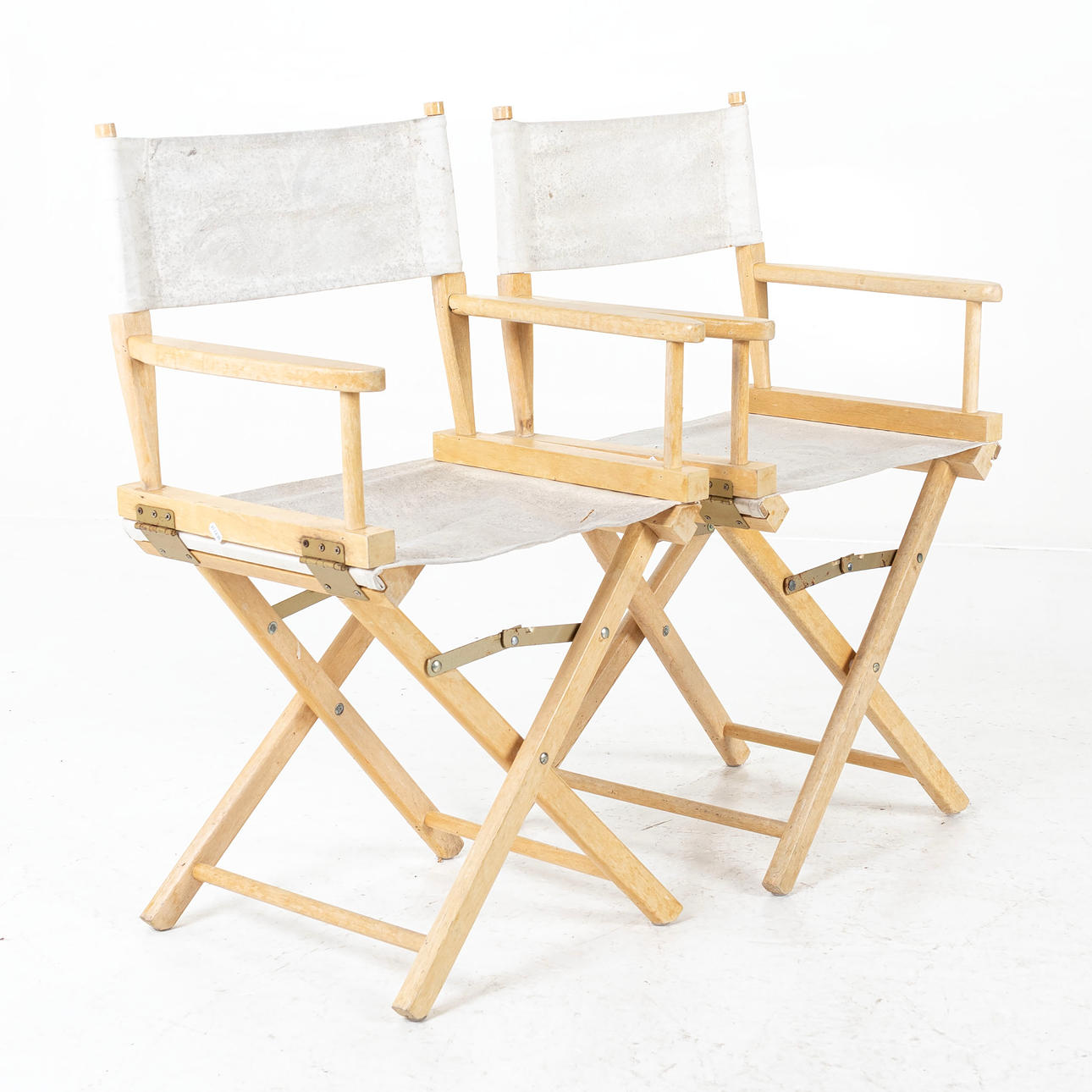 REGISSÖRSTOLAR, ett par.