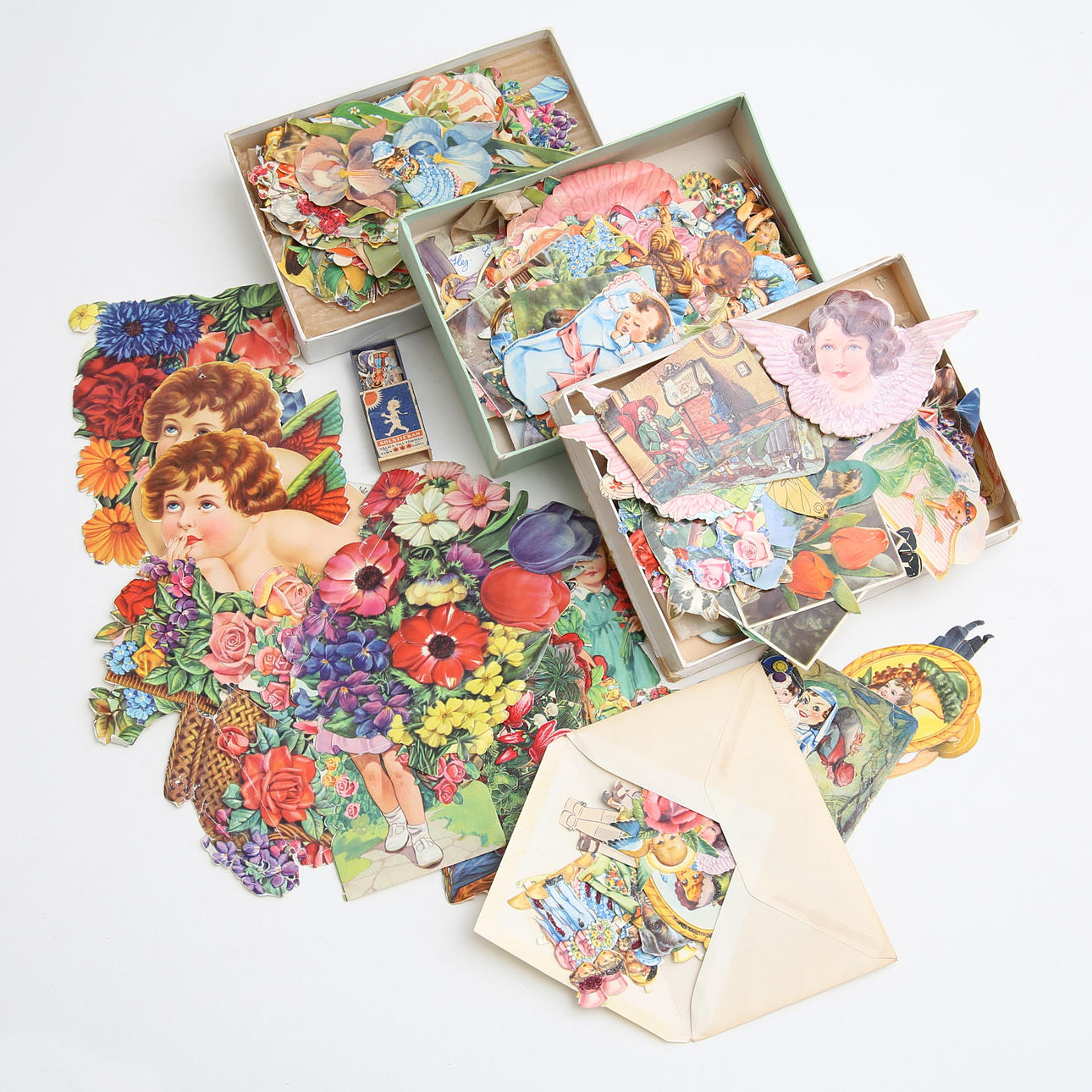 BOKMÄRKEN, parti i tre askar, 1900-tal.