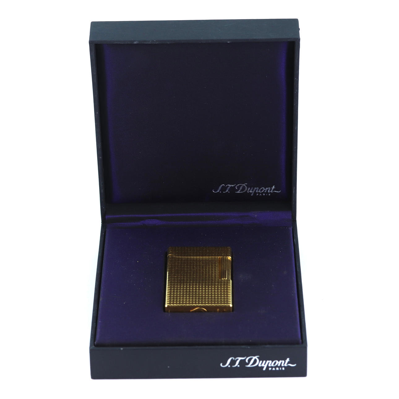 BOXED DUPONT LIGHTER.