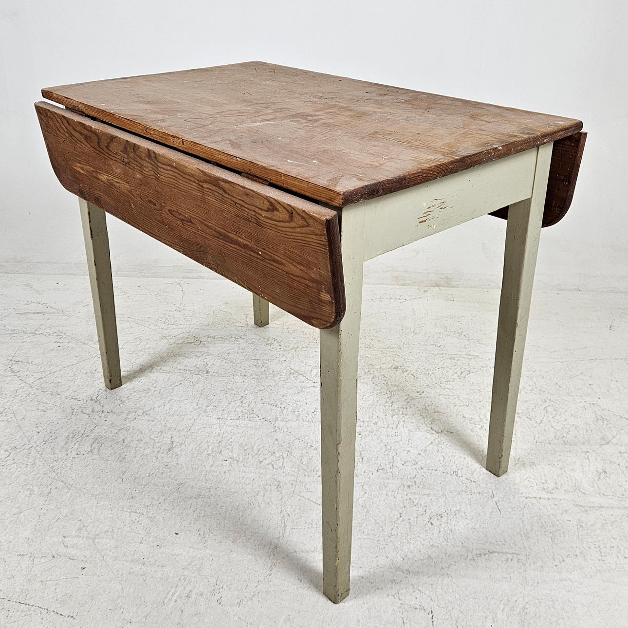 KLAFFBORD, 1900-talets första hälft.