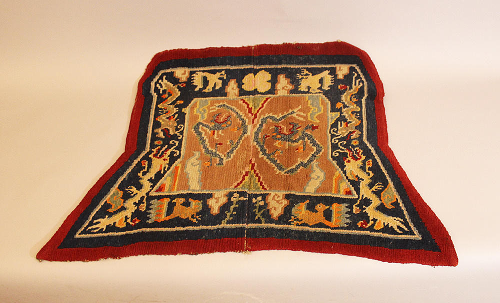 SATTELTEPPICH, Chinesischer oder Tibetischer, 19./20 Jahrhundert.