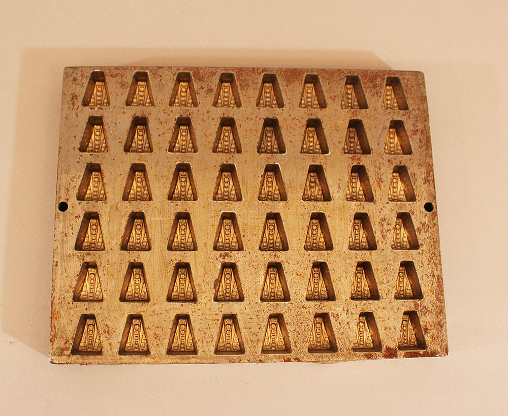 GODISFORM, Österrike 1900-tal.