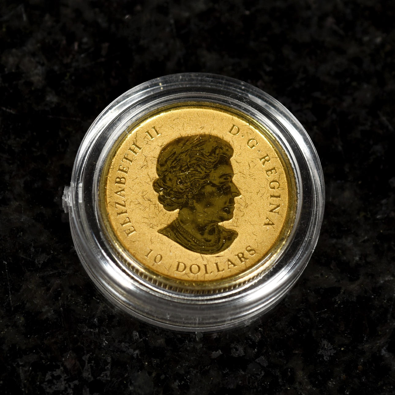 GOLD COIN, 1/5oz, Maple Leaf Canada 2010.