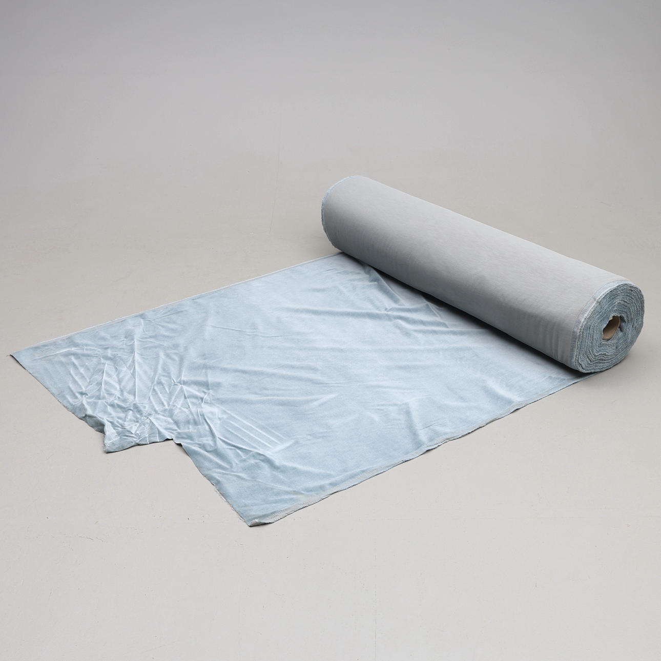 UPHOLSTERY FABRIC/FABRIC ROLL. Approx 50m.