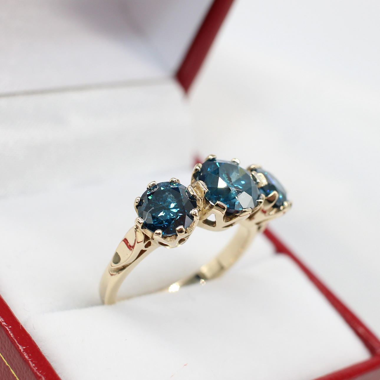 4.00CT FANCY BLUE DIAMOND TRILOGY RING.
