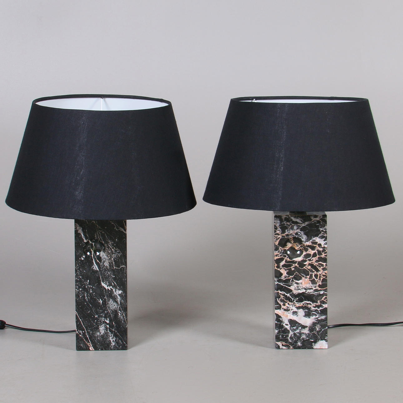 Bordslampor, ett par, marmor, Villa Collection, Danmark, samtida.