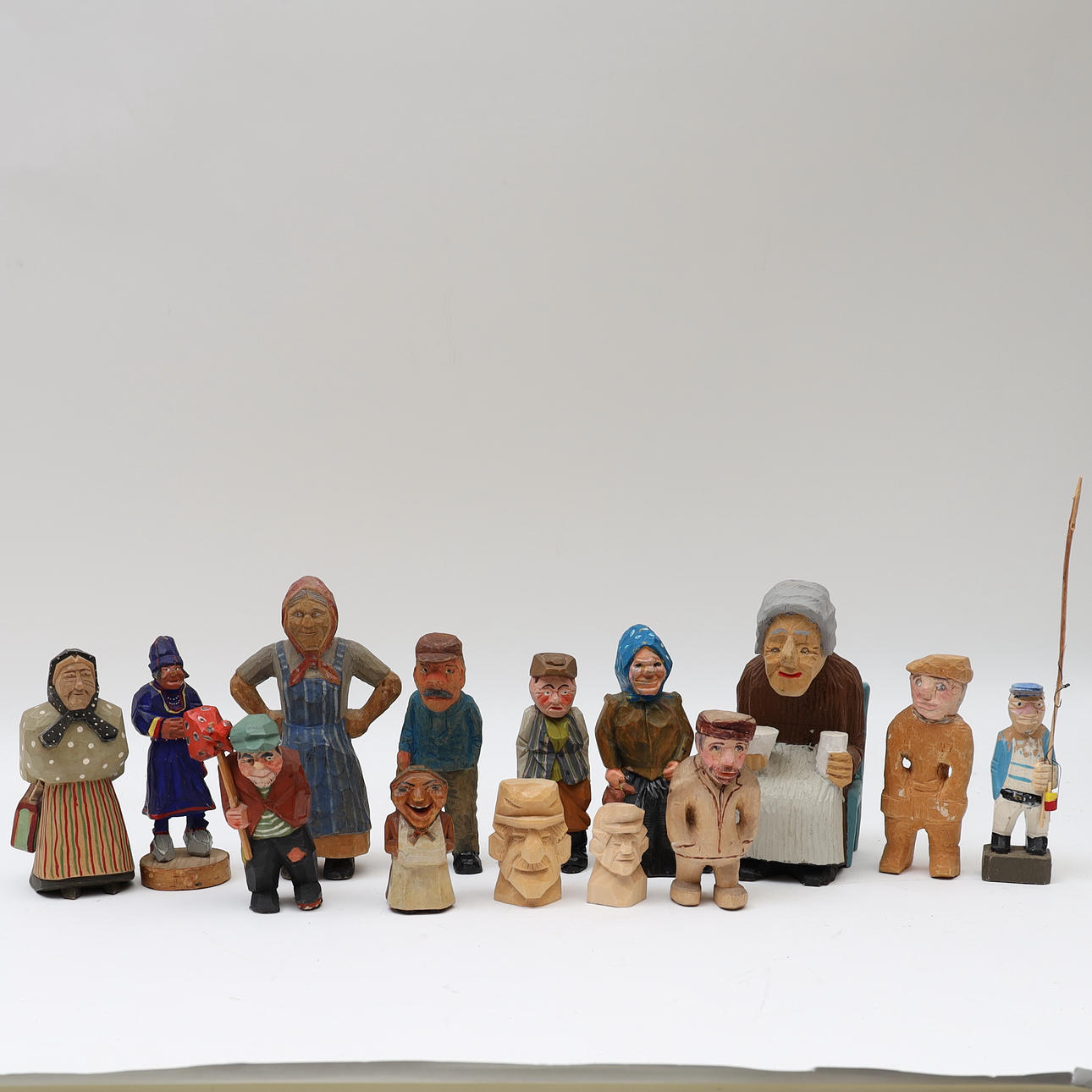 WOODEN FIGURES, 13 pieces.