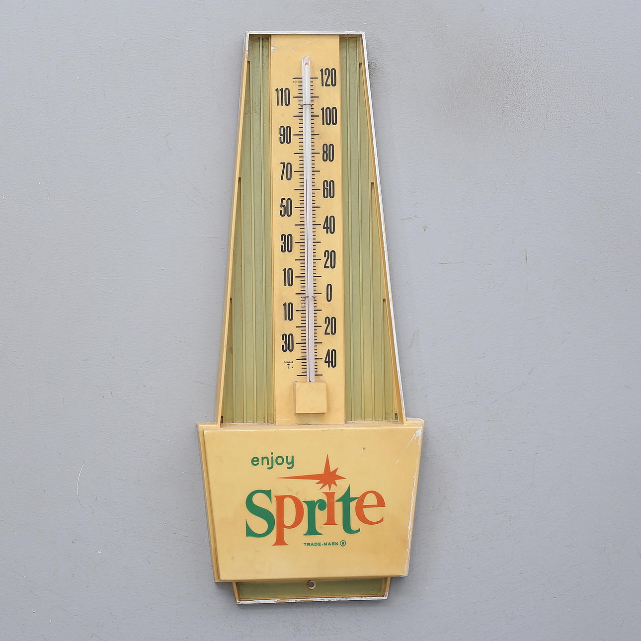 TERMOMETER, "enjoy Sprite TRADE MARK", omkring 1900-talets mitt.