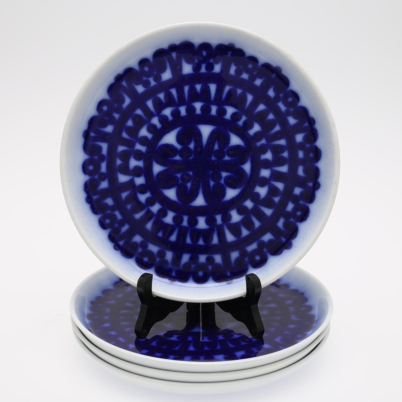 TALLRIKAR, 4 stycken, porslin, "Blå Husar", flytande blått, Stig Lindberg, Gustavsberg.