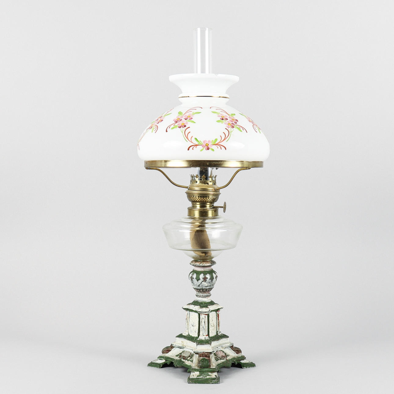 TABLE KEROSENE LAMP with metal base.
