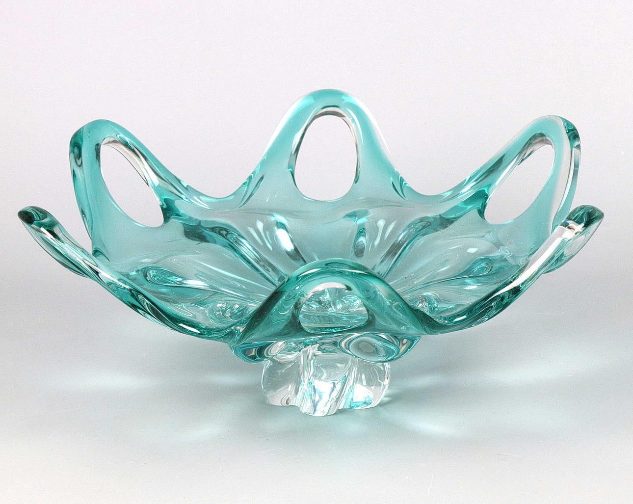 LARGE DESIGNER GLASS BOWL.
