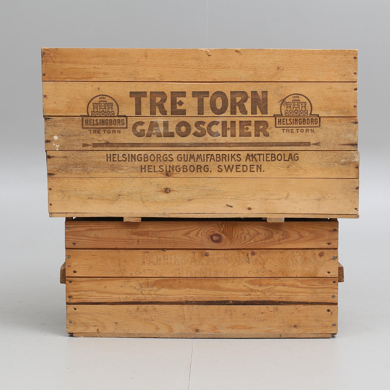 TRÄLÅDOR, 2 stycken 1900-tal.