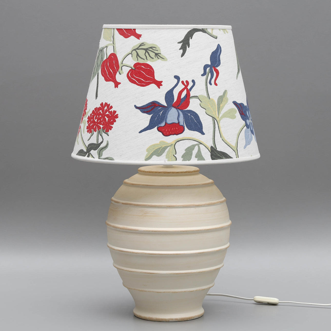 A ceramic table lamp, 21st century.