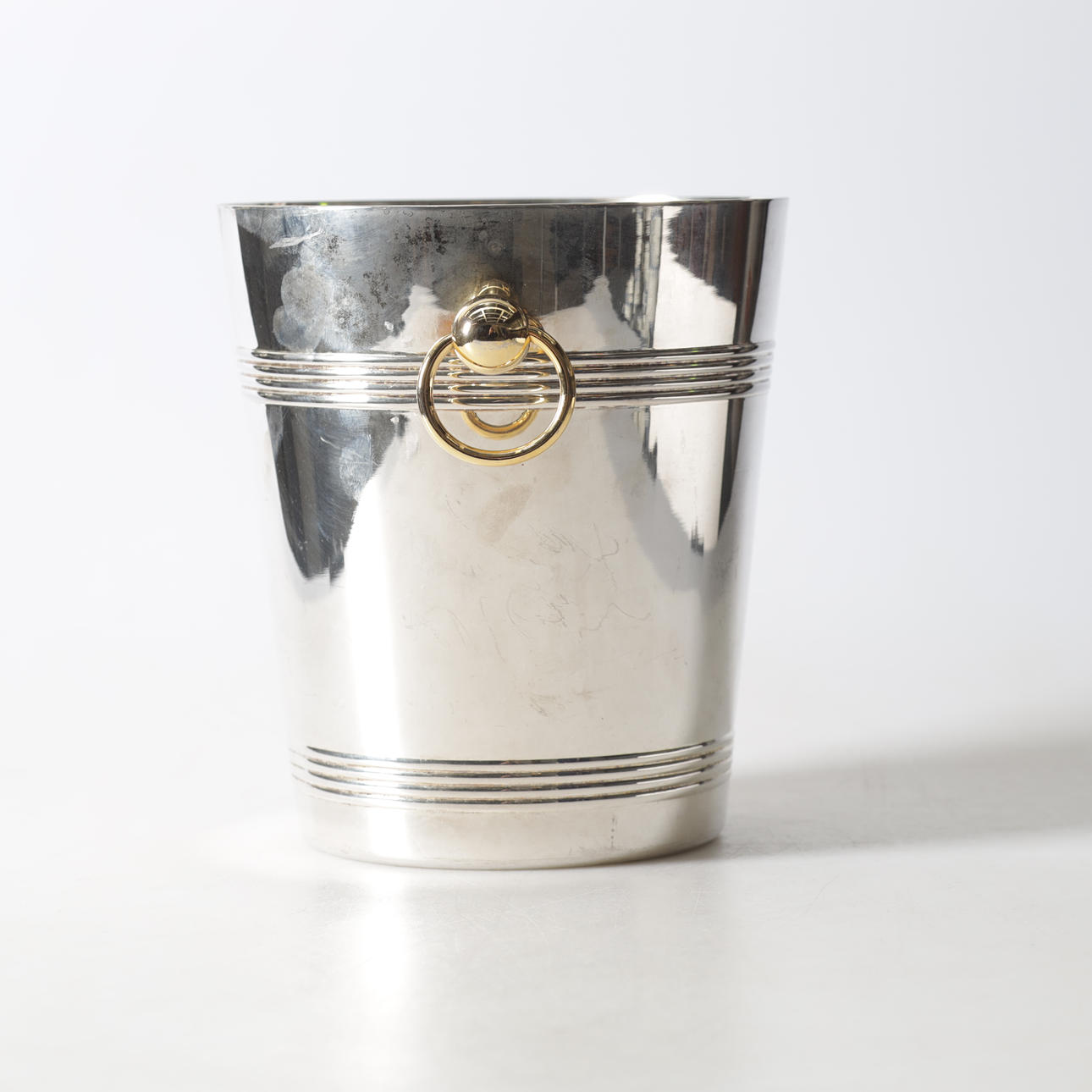 VINKYL, metall, 1900-/2000-tal.