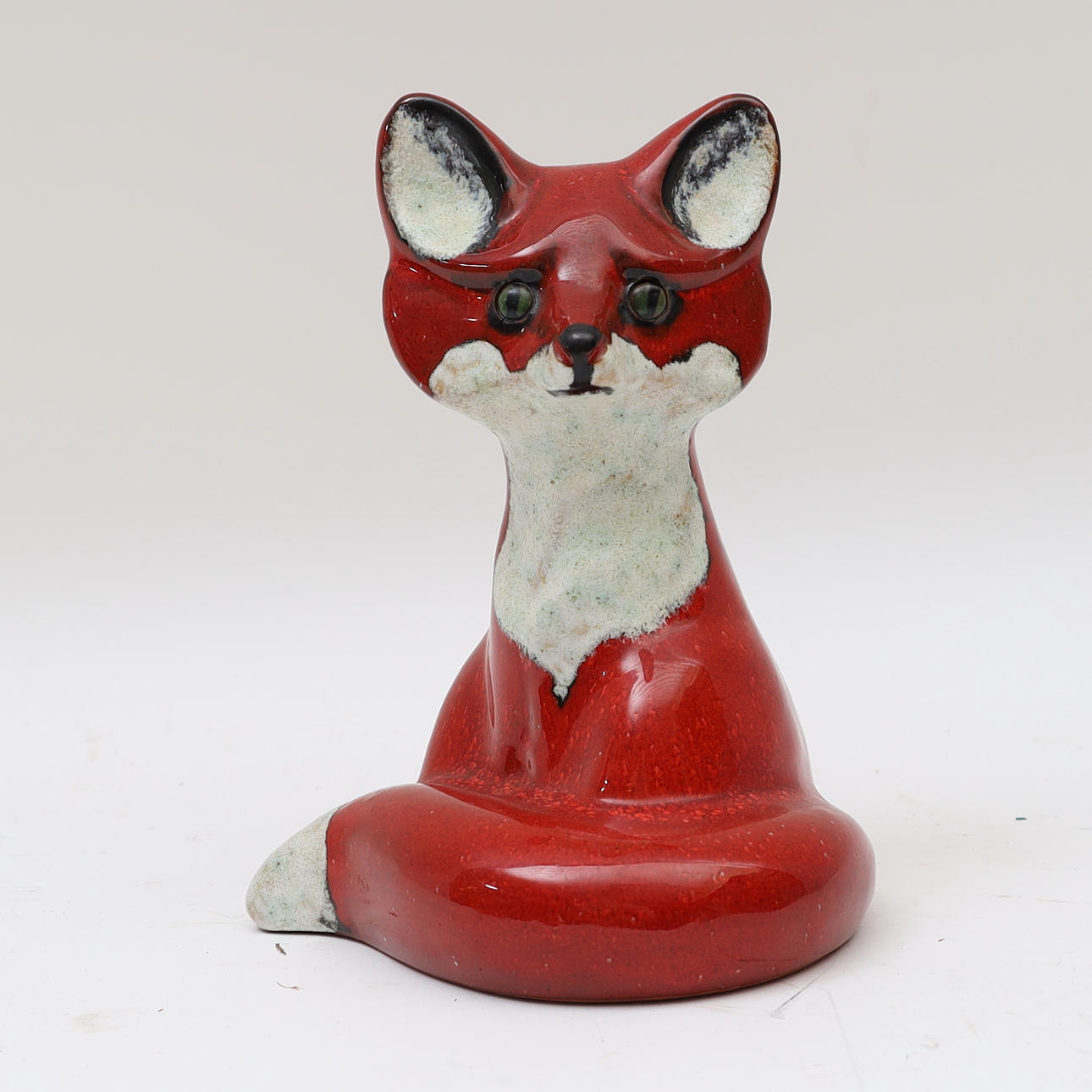 THOMAS HELLSTRÖM. Figurin, keramik, Nittsjö, Räv.