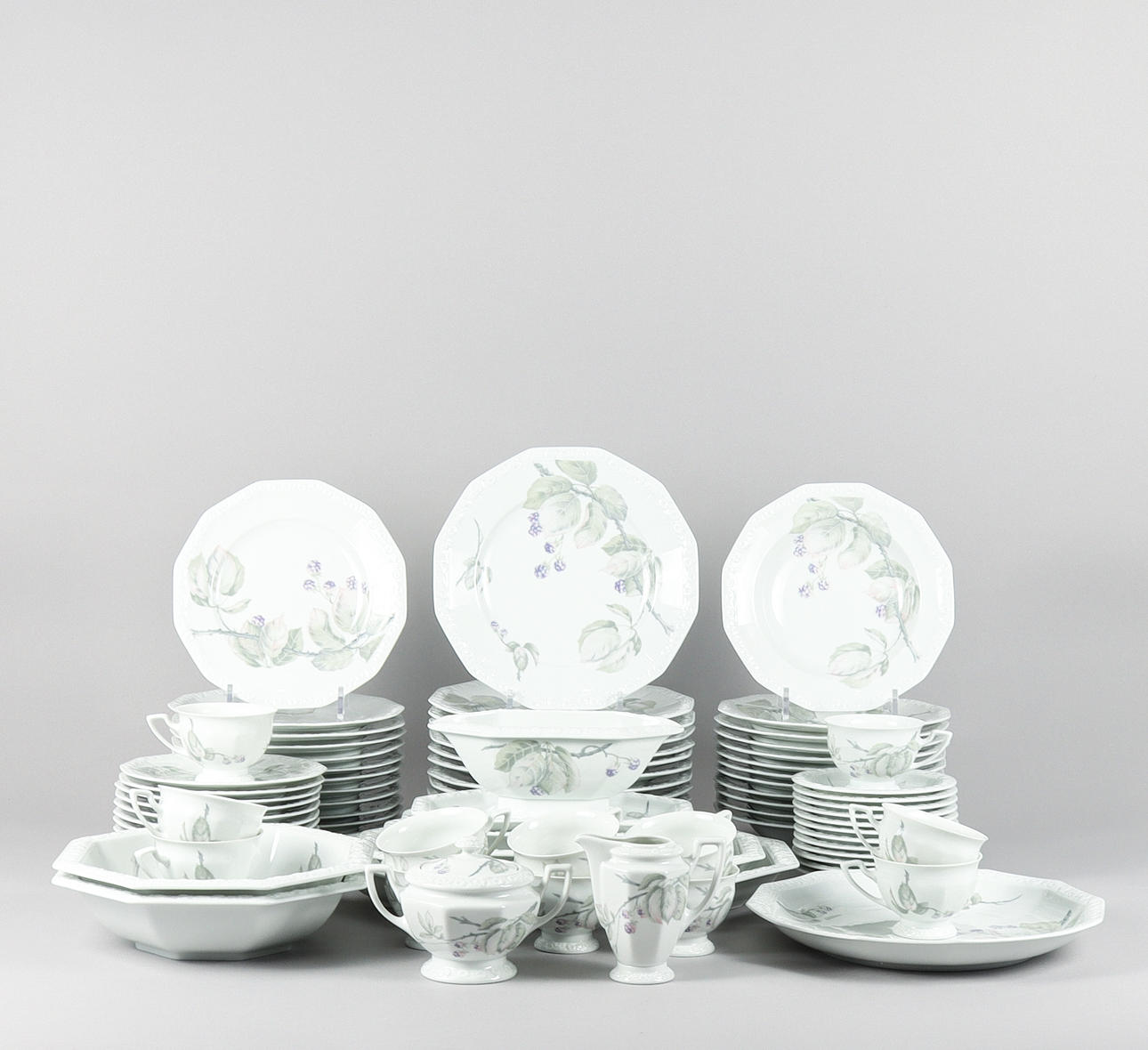 DINNERWARE Rosenthal, Maria Blackberry.