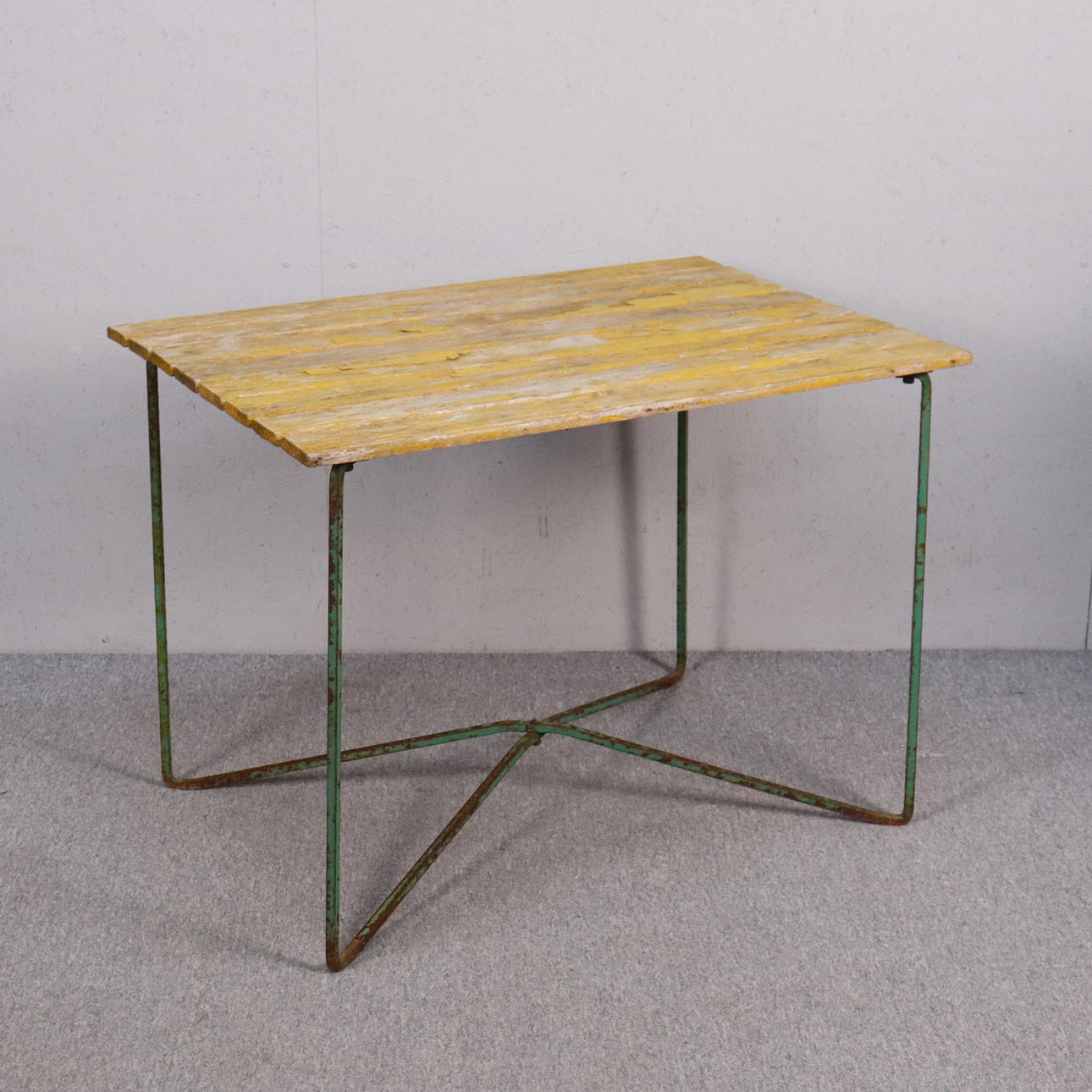 TRÄDGÅRDSBORD, Grythyttan, 1940/50-tal.