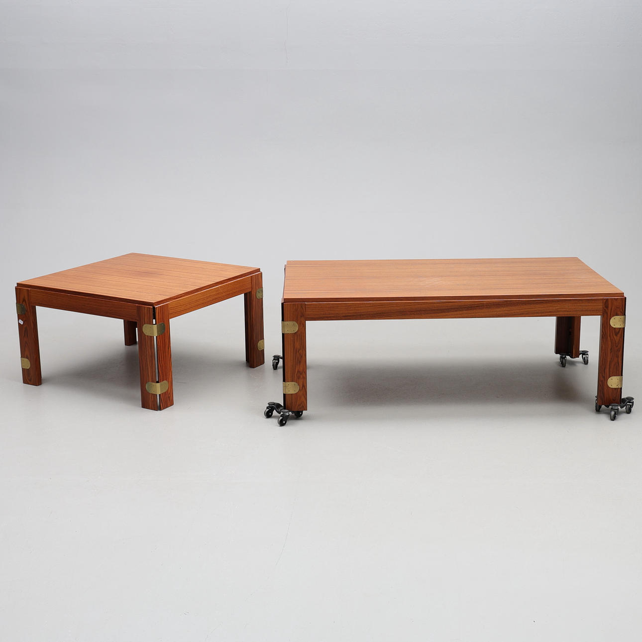 COFFEE TABLE. 2 pcs.