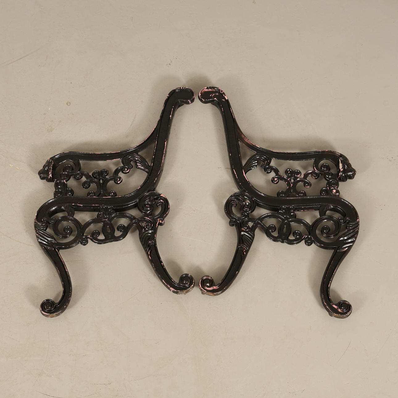 GABLES for garden sofa, 1 pair, iron.