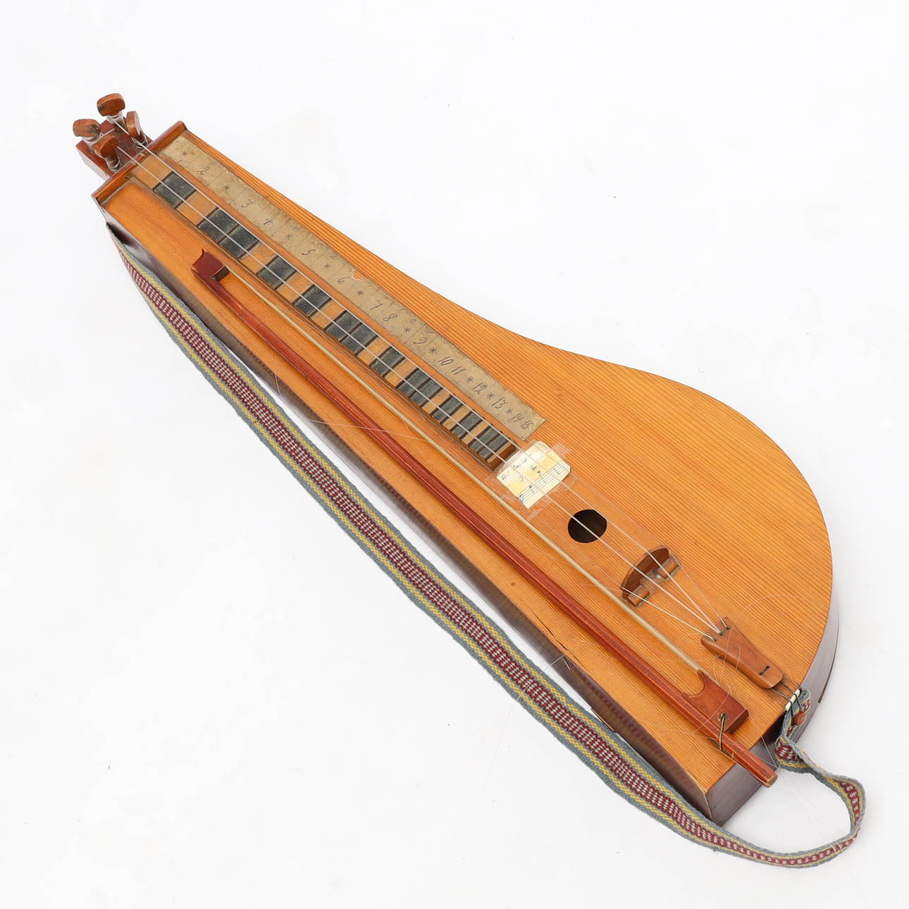 A two-piece psalm modicon with string, 18th/20th century.