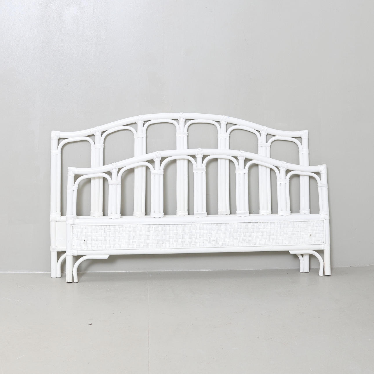 SÄNGGAVEL, rotting/bambu, 1900-tal.