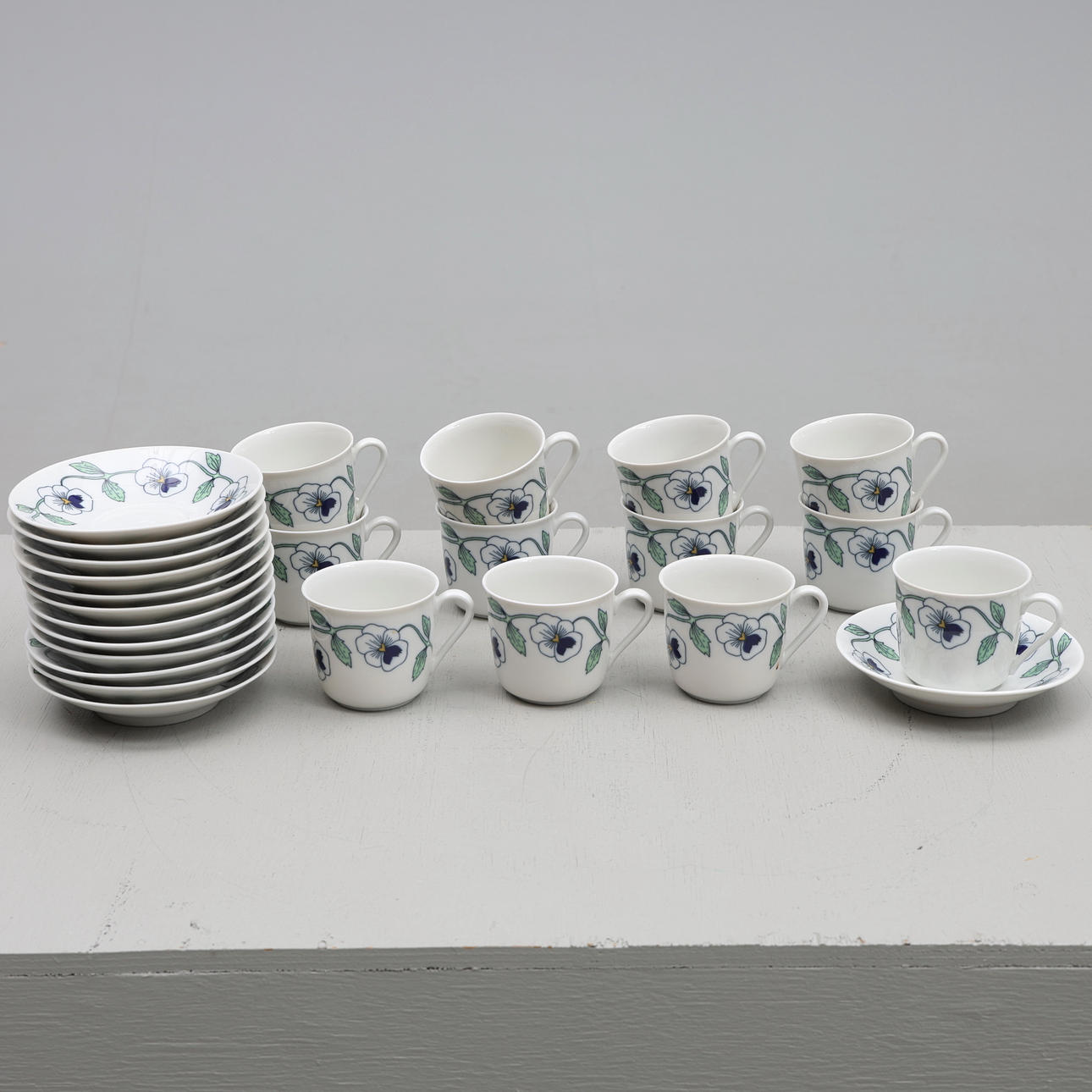 KAFFESERVISDELAR. "Sylvia", Rörstrand.