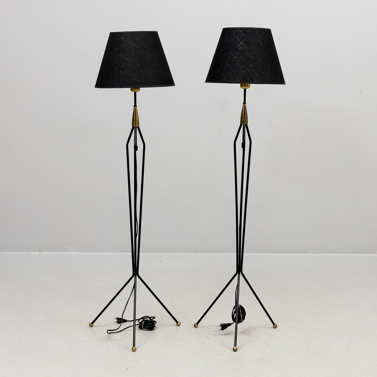 GOLVLAMPOR, ett par, 1950-tal.