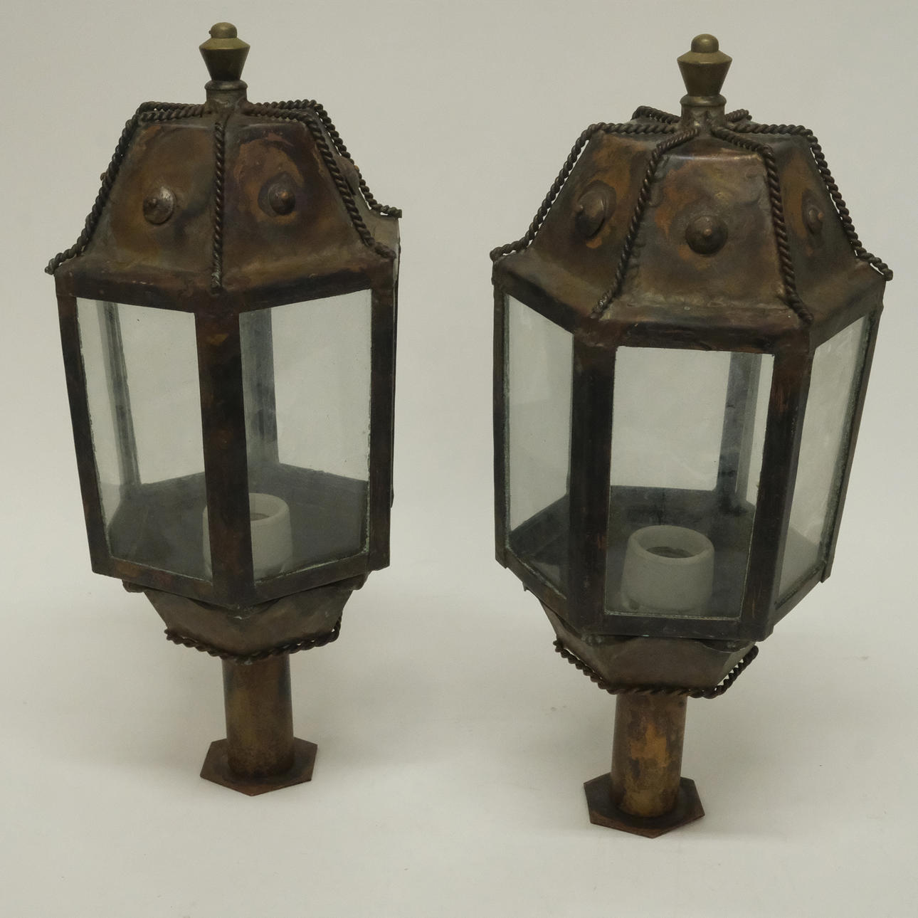 CARRIAGE LAMPS, TWO PIECES.