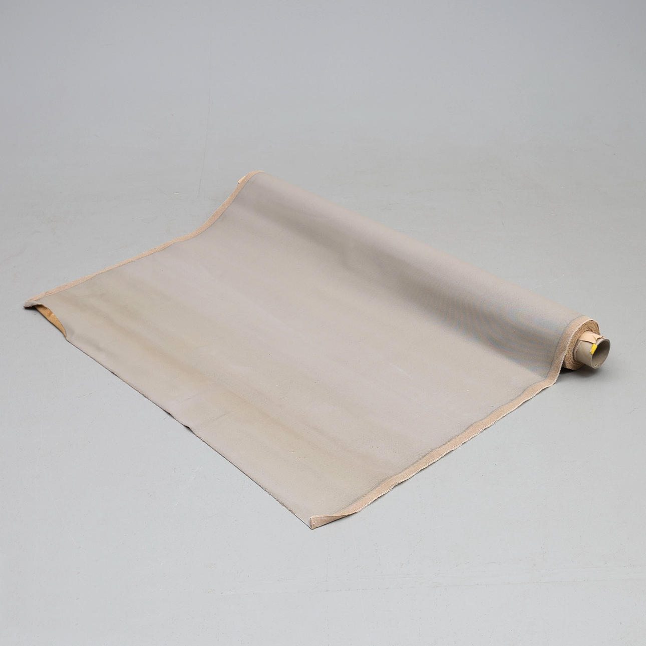 MÖBELTEXTIL. 9 x 1,42 meter.