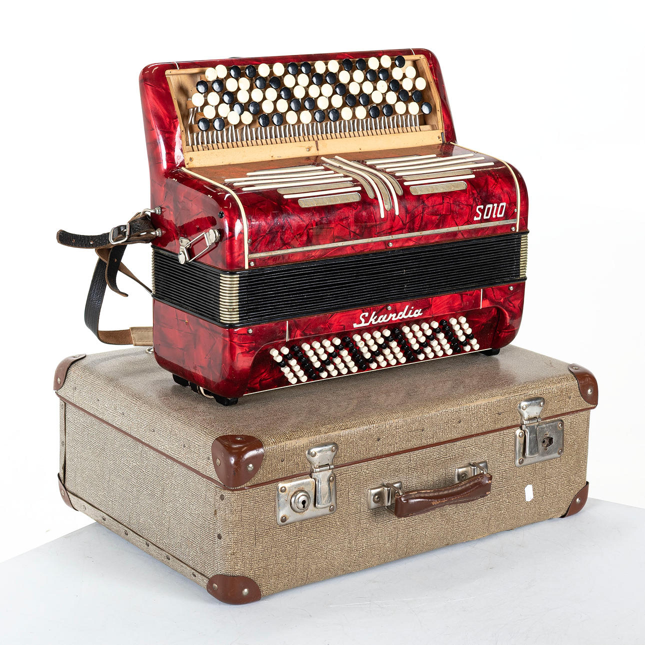 Accordion, Skandia S010.