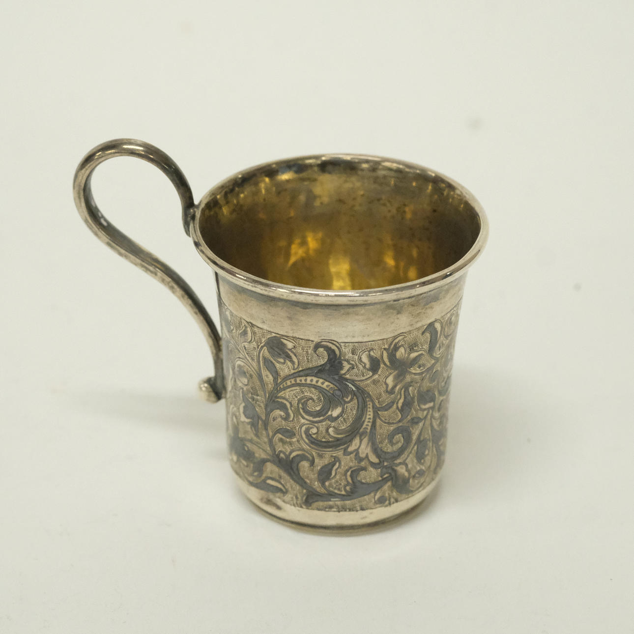 A SILVER CUP, RUSSIA, 19TH CENTURY.
