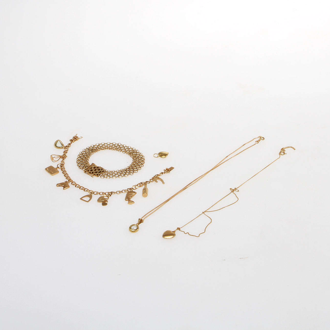 SMYCKEN, 5 delar, 18K rödguld. Vikt 31,0 g.