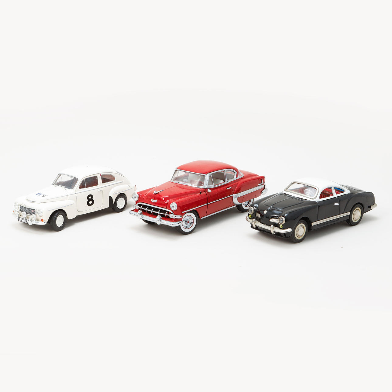 MODEL CARS, 9 pcs, including Burago.