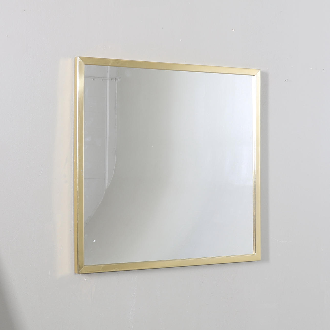 A 19th/21st century mirror.