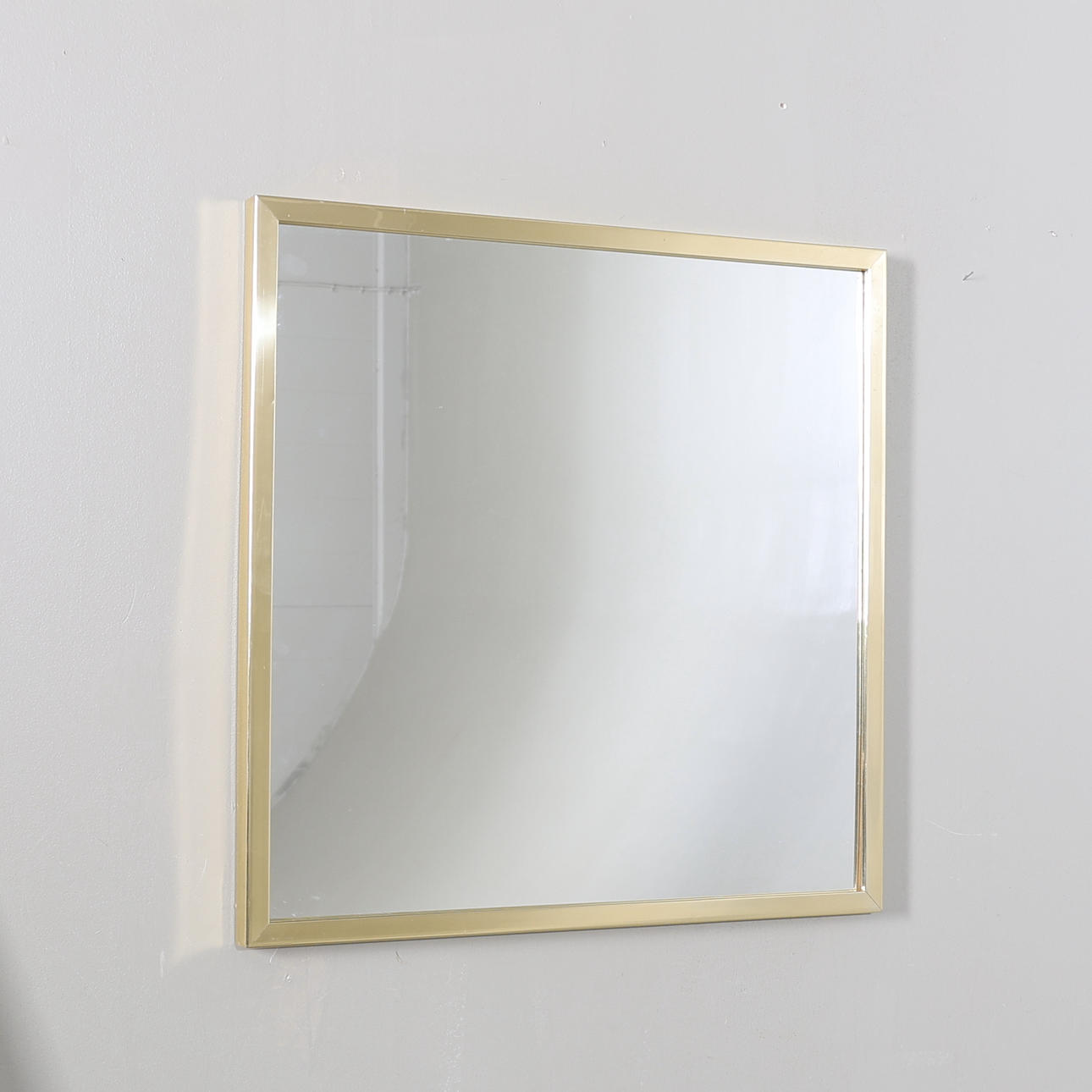 A 19th/21st century mirror.