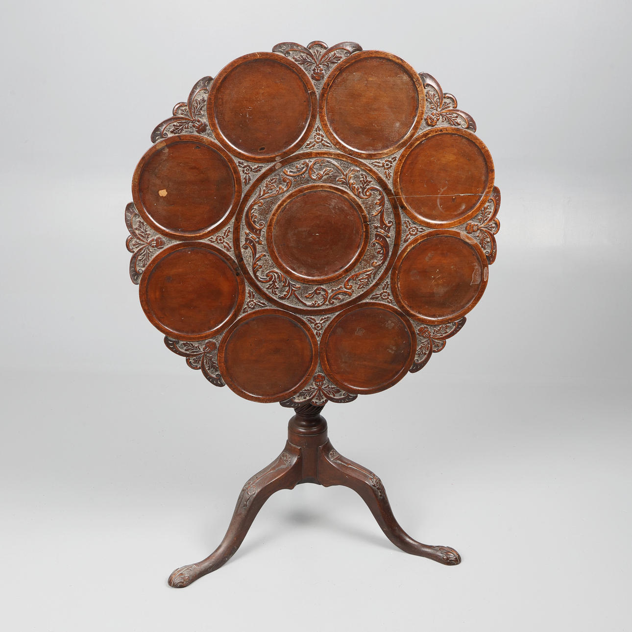 GEORGE III MAHOGANY SUPPER TABLE.