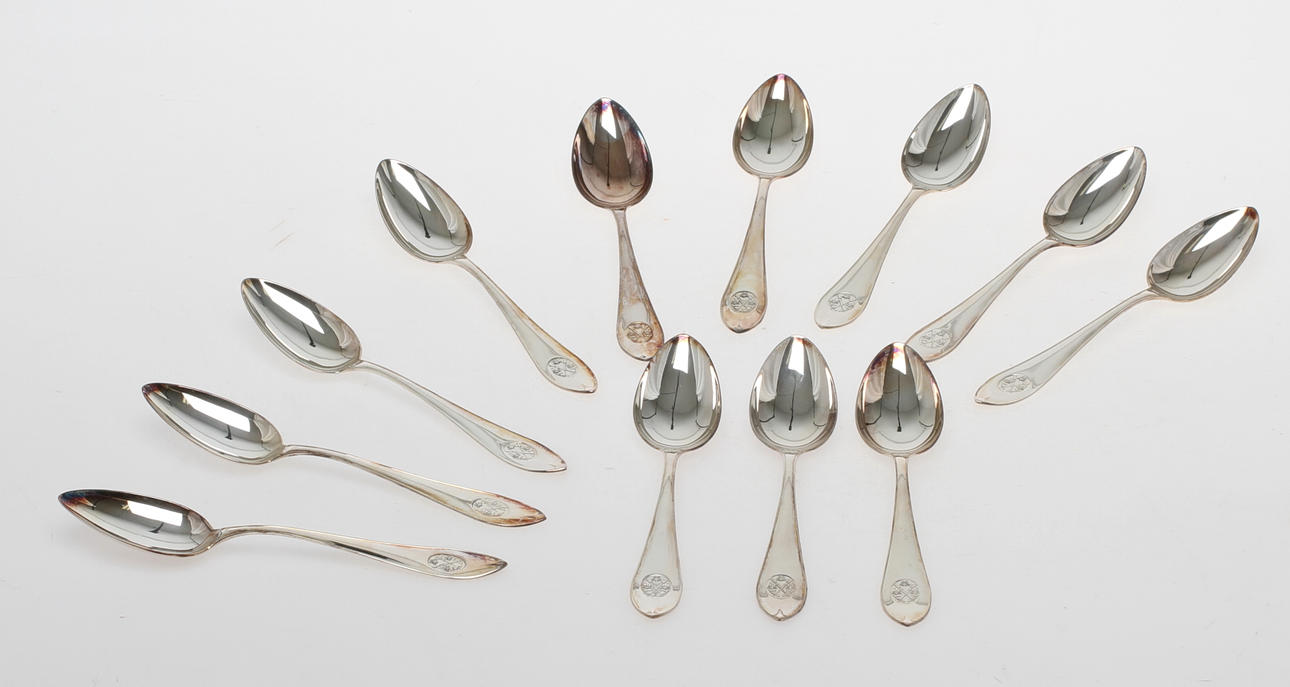 SKEDAR, 12 st, silver, MGAB 1951. Vikt 445 gram.