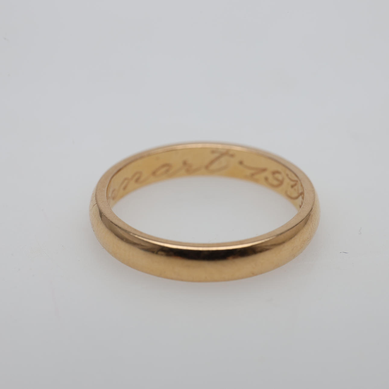 RING, 18K, gold, weight approx 3,2 grams.
