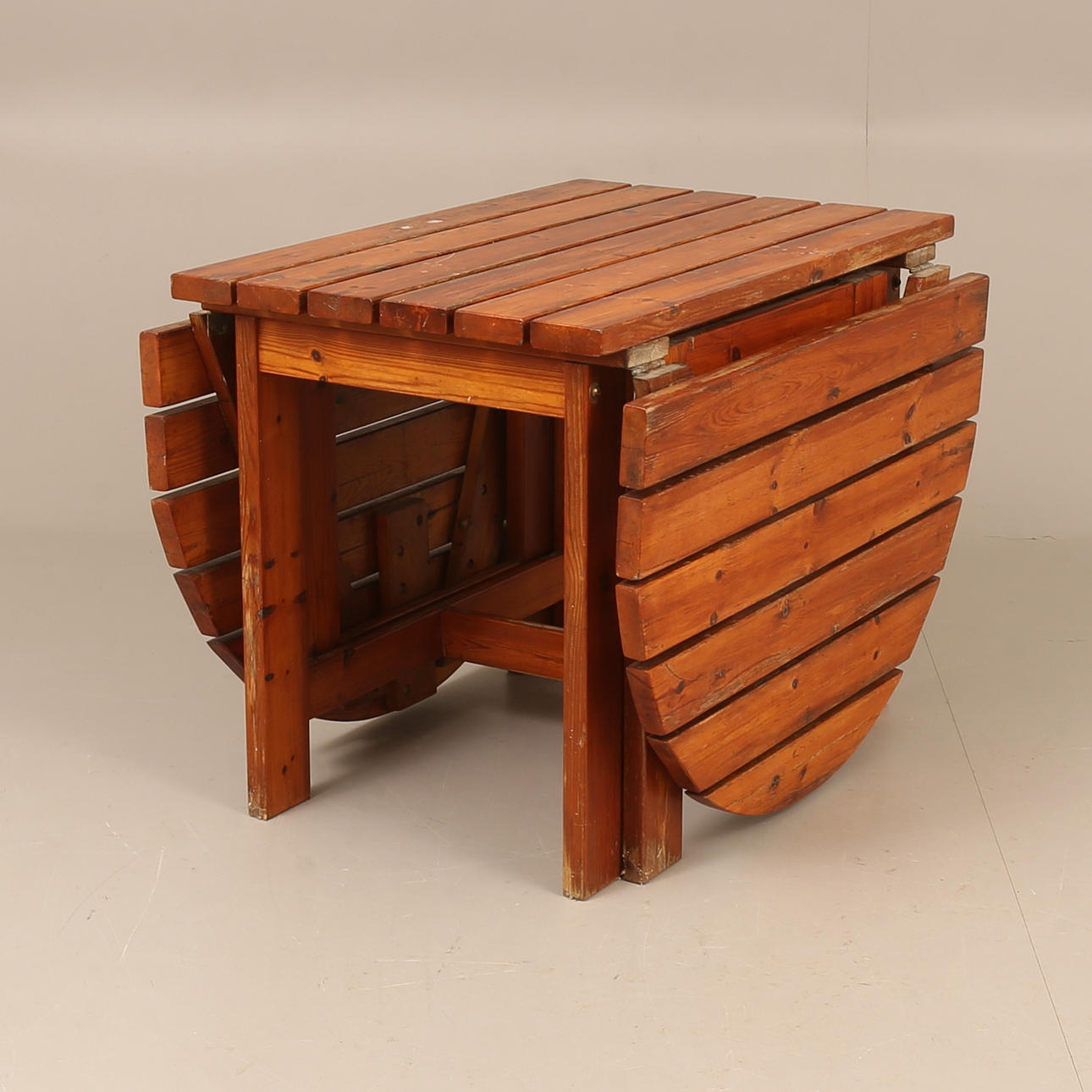 GARDEN TABLE, wood, 1900/2000s.