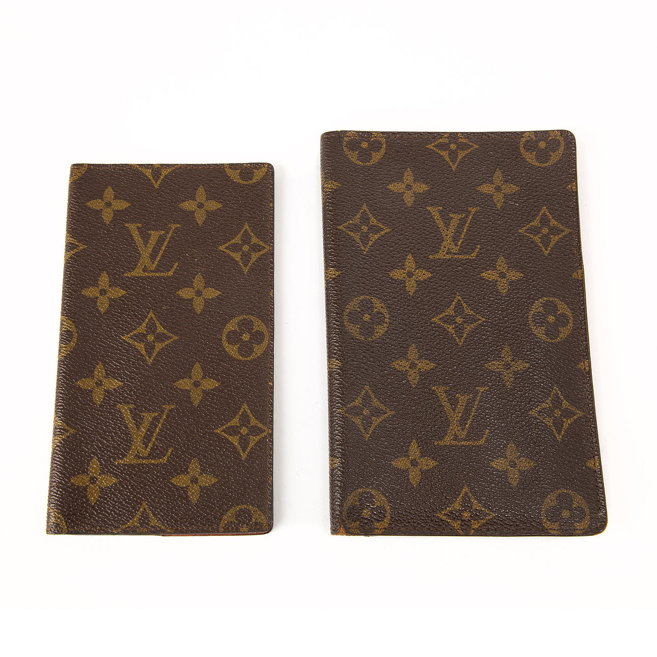 LOUIS VUITTON. Two cases, canvas.