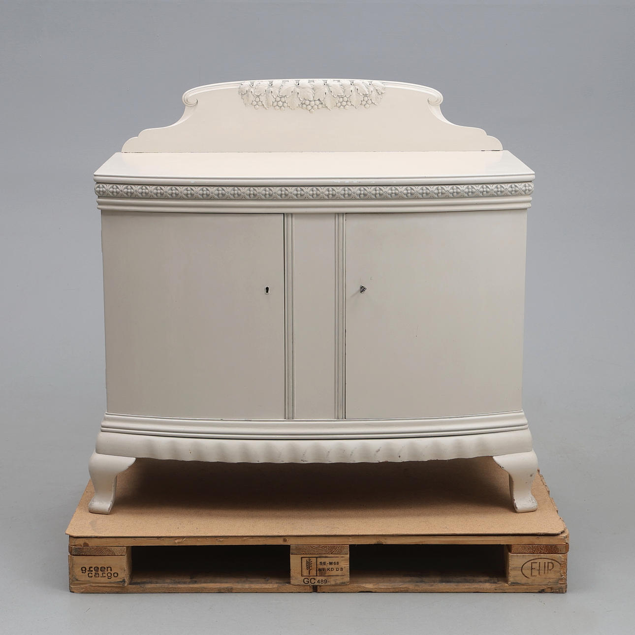 CABINET ROCOCO STYLE.