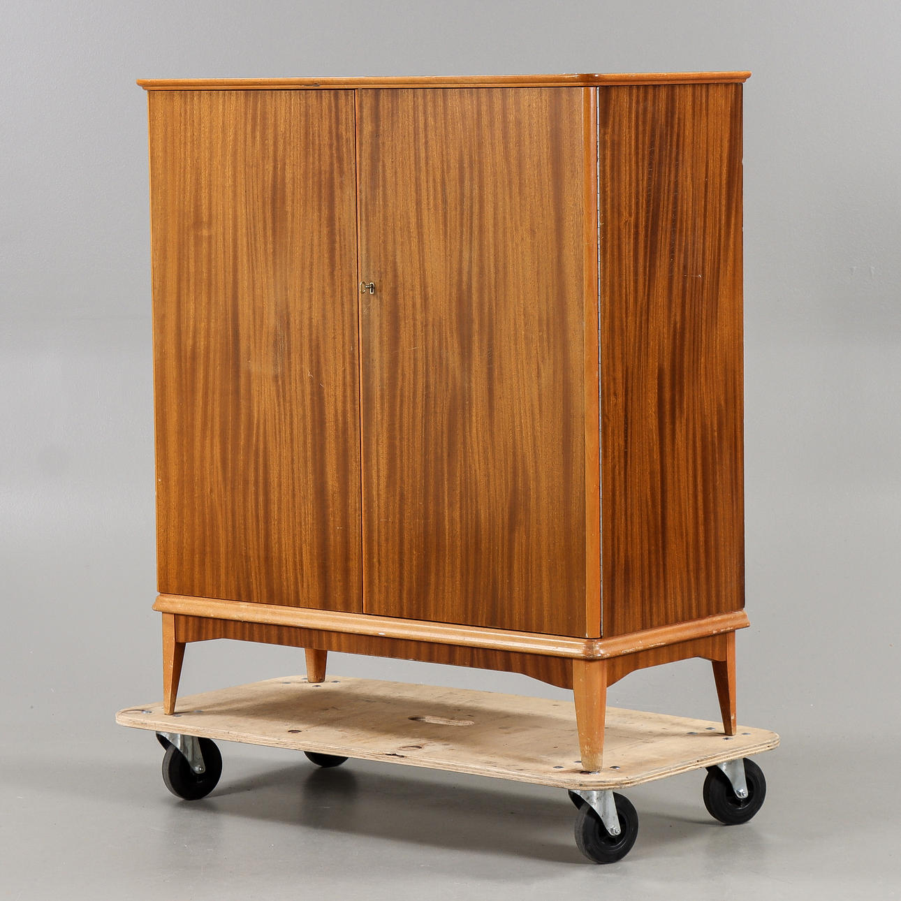 LINEN CLOSET Mid 20th century.