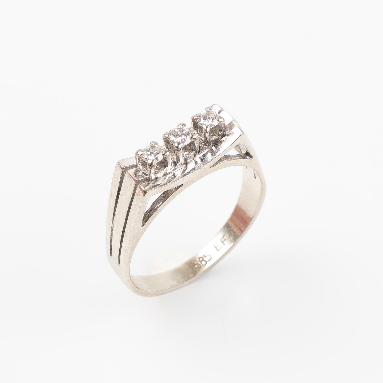 RING, 14K white gold.