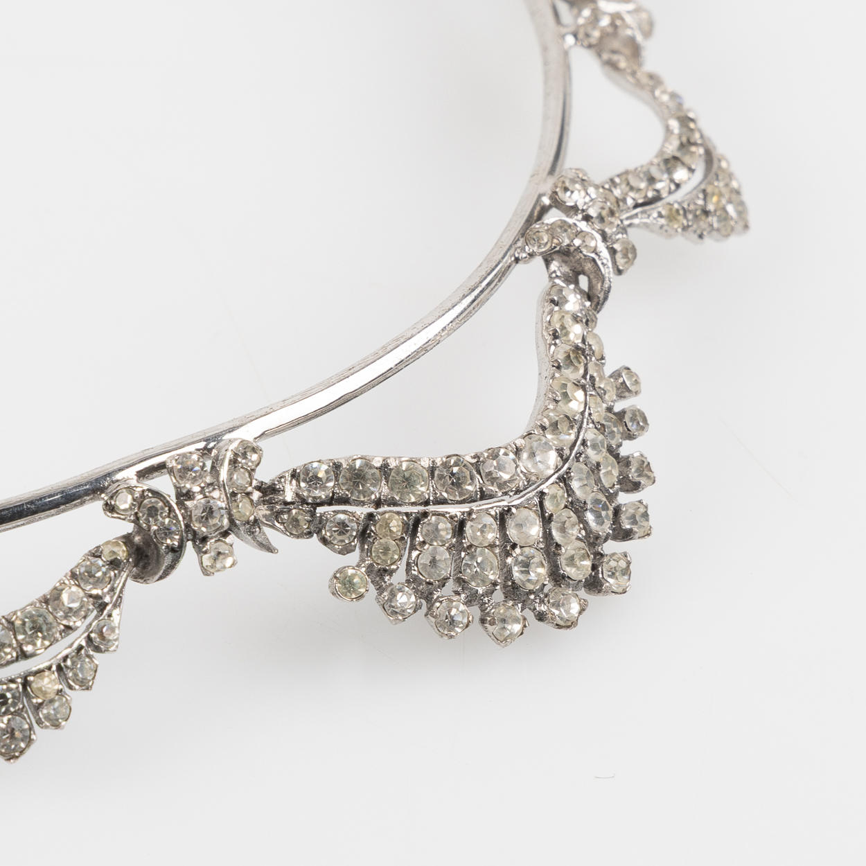 DIADEM, 830 silver med vita stenar, 1960-tal. Smycken & Ädelstenar ...