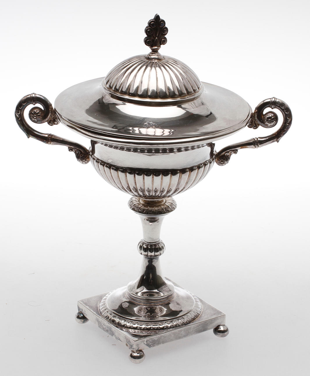 SOCKERSKÅL på FOT, nysilver, GAB, 1900-tal.