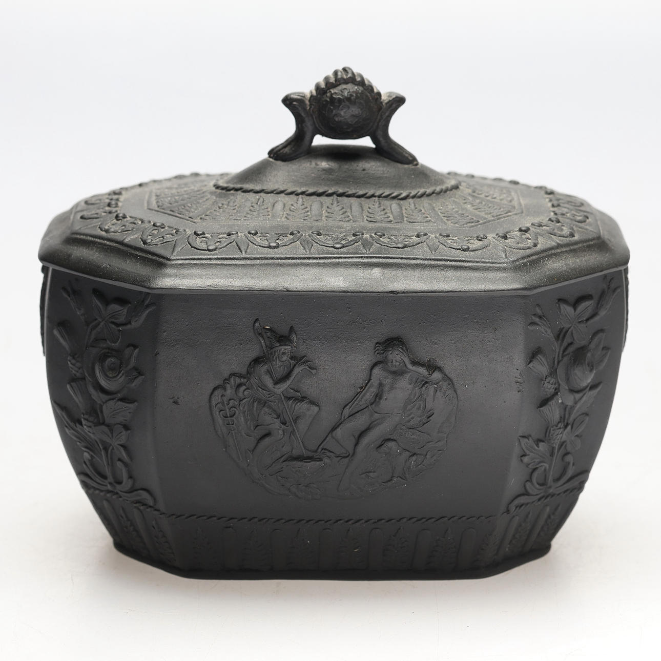 LOCKBURK BASALT, viktoriansk 1800-1900tal.