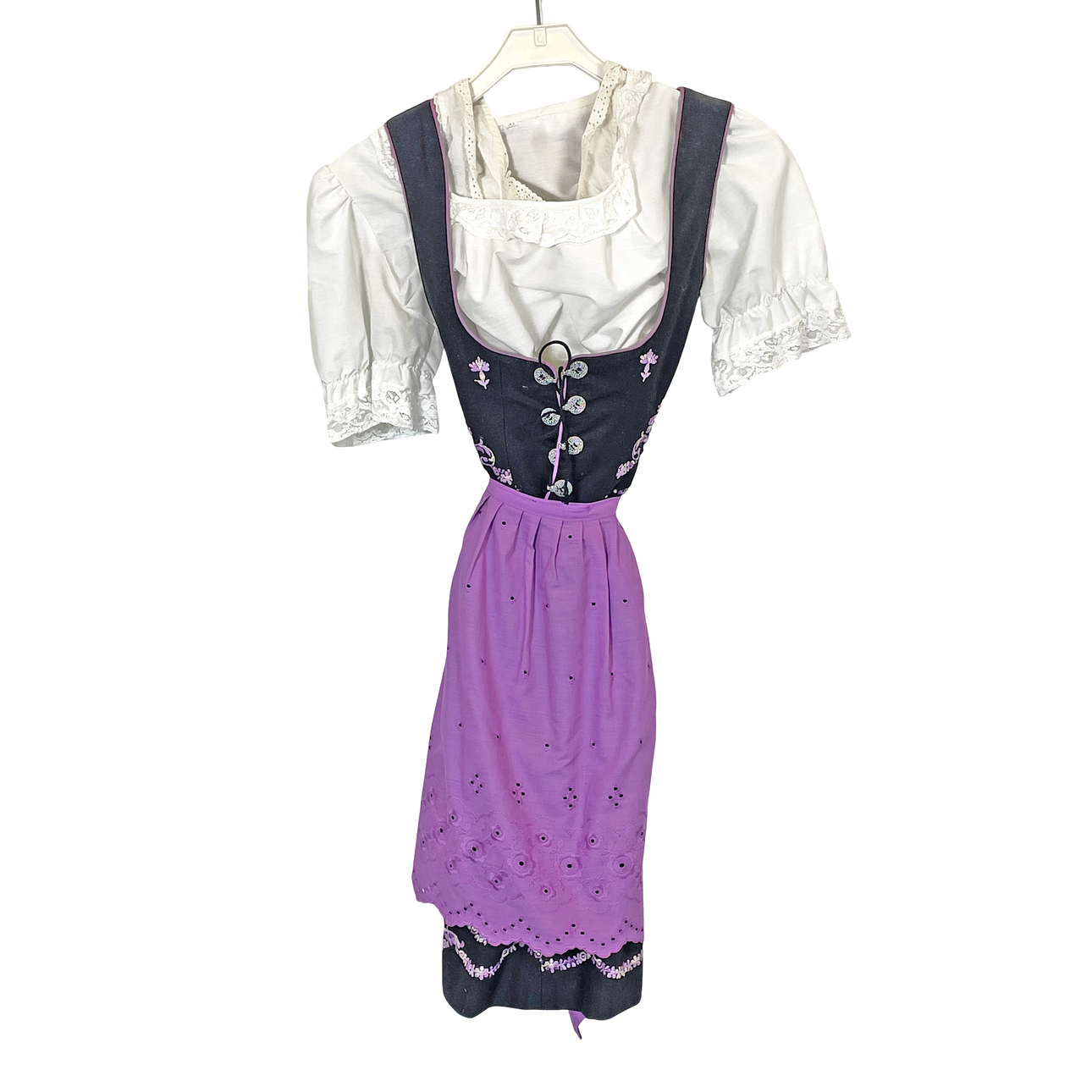 DIRNDL, 4 delar.